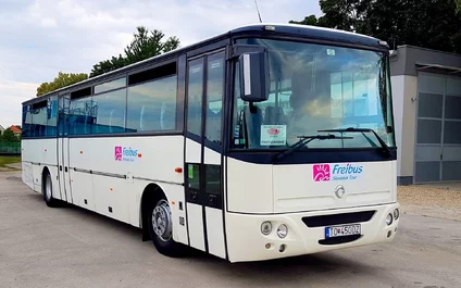 9 x Autobus Irisbus AXER 55+1 miest