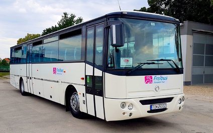 9 x Autobus Irisbus AXER 55+1 miest