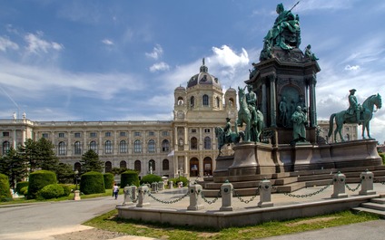 VIEDEŇ A ZÁMOK SCHӦNBRUNN